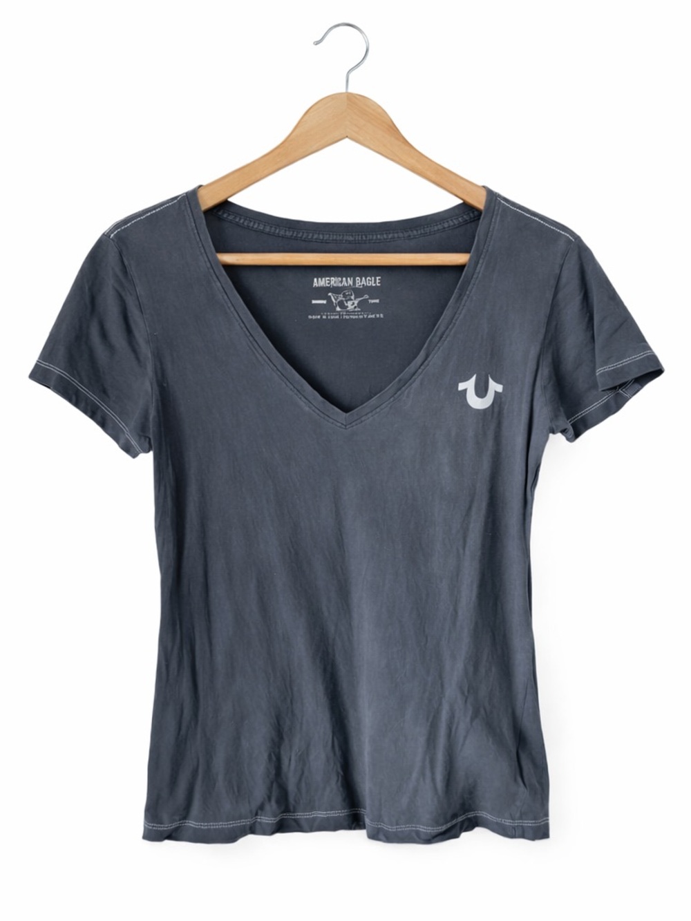 5/$25 True Religion V-Neck T-Shirt Size Medium